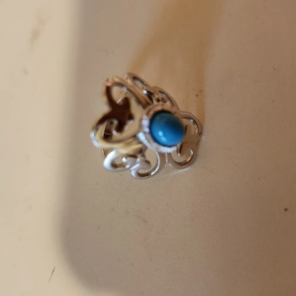 Sarah coventry Silvertone and Faux Turquoise Ring